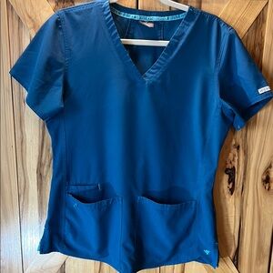 SALE🎉 Med Couture Women's V-Neck Scrub Top